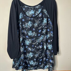 torrid Black & Blue Floral Raglan Sleeve Blouse